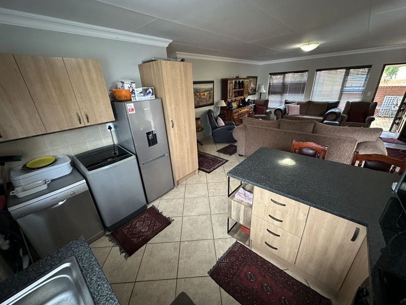 Townhouse For Sale in Montana Tuine - Photo 7