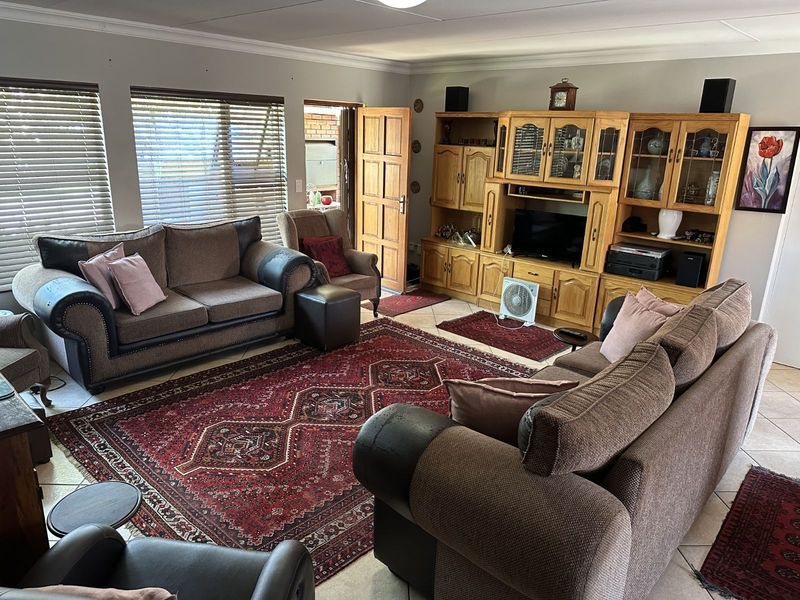 Townhouse For Sale in Montana Tuine - Photo 4