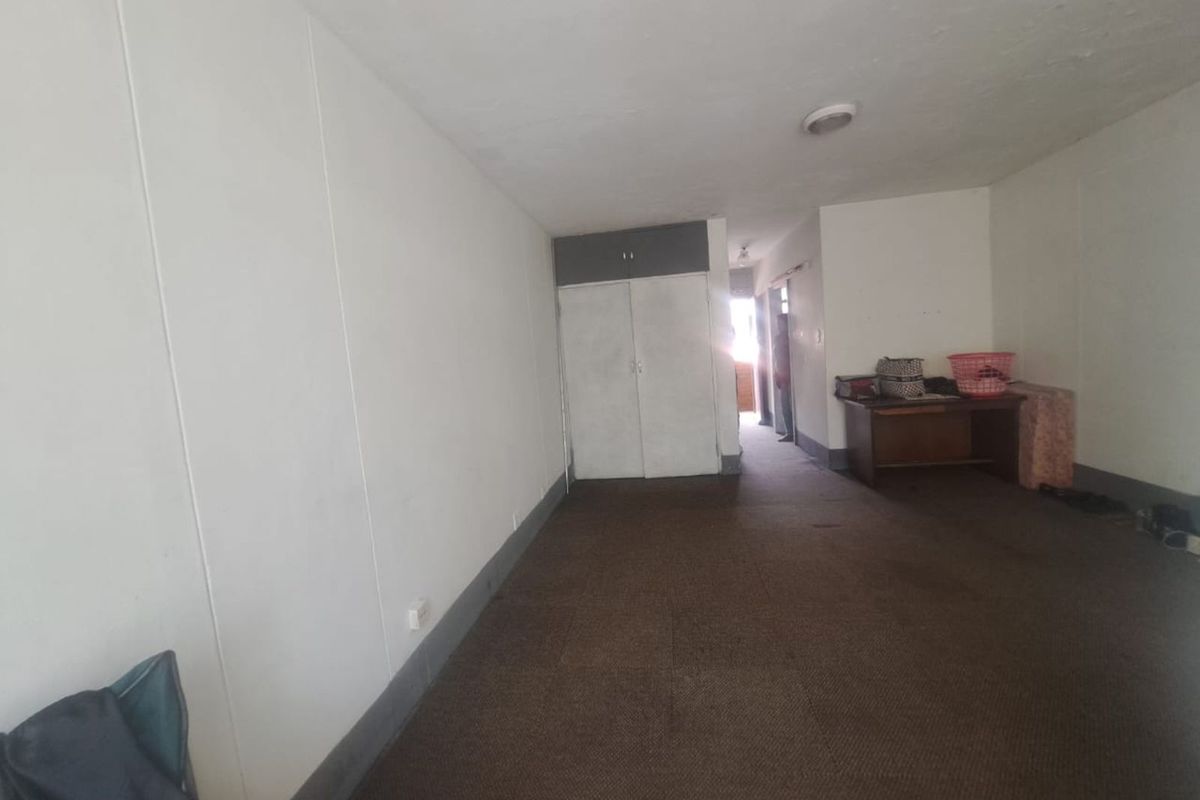 Apartment For Sale in Muckleneuk - Photo 4
