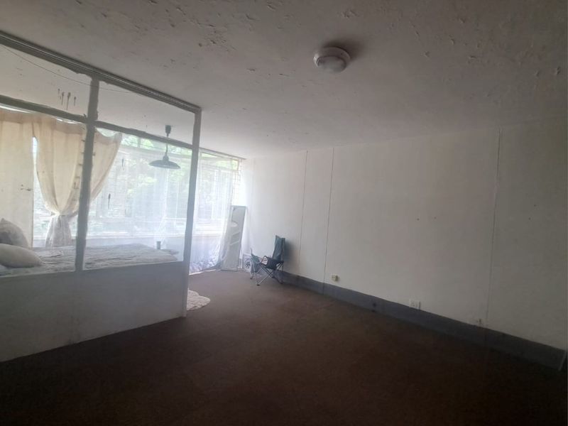 Apartment For Sale in Muckleneuk - Photo 3