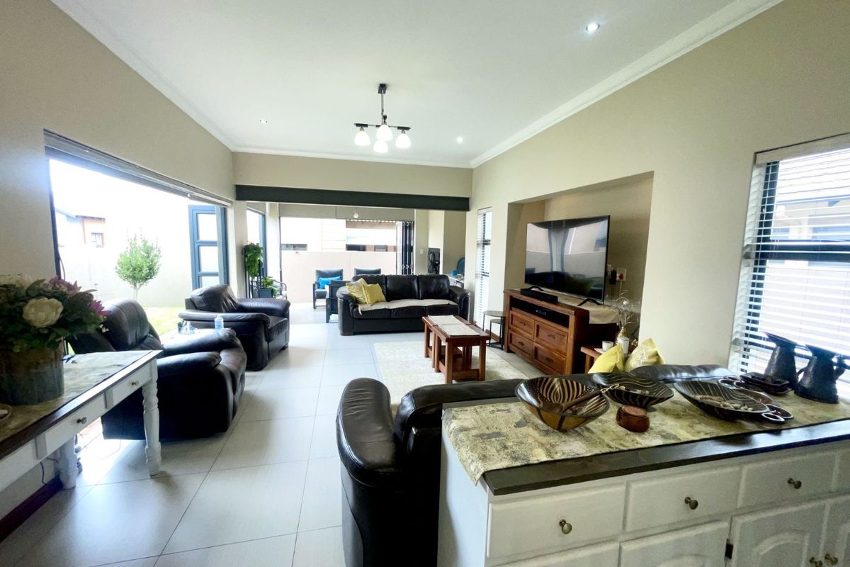 House For Sale in Midstream Ridge Estate - Photo 3