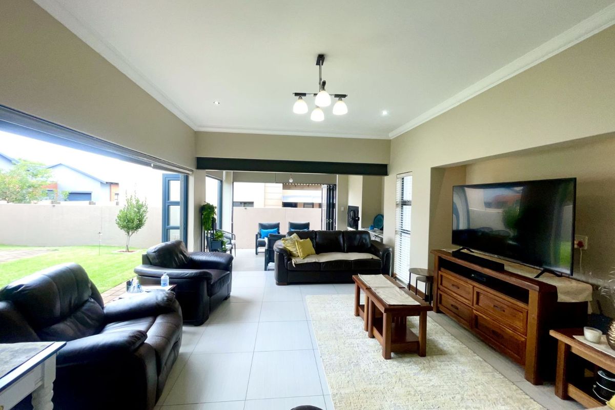 House For Sale in Midstream Ridge Estate - Photo 5