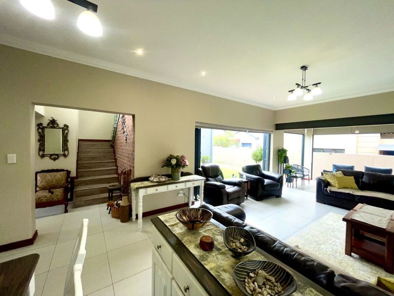 House For Sale in Midstream Ridge Estate - Photo 4