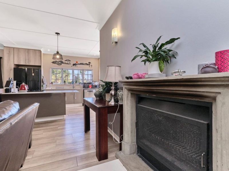 House For Sale in Parkmore - Photo 7