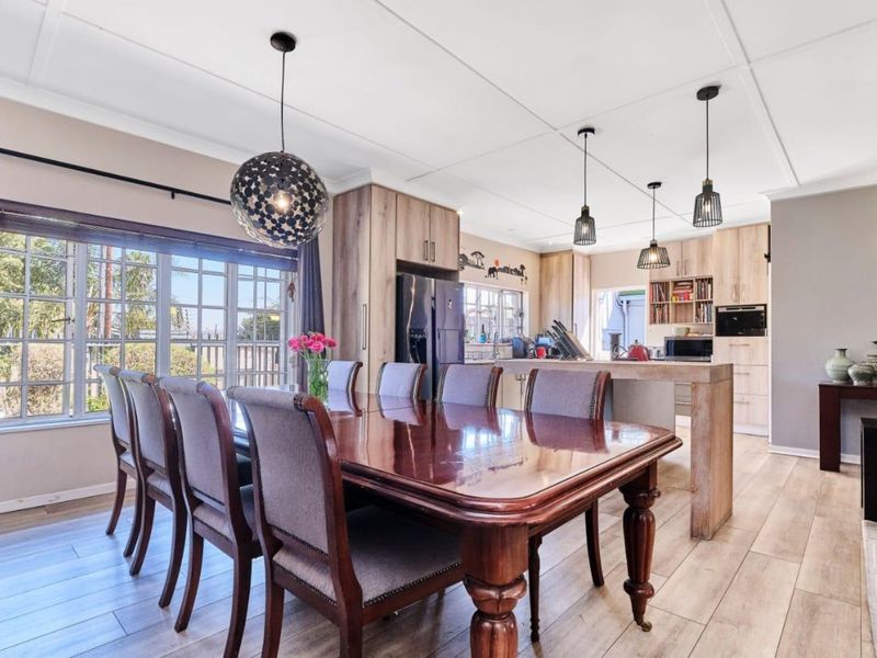 House For Sale in Parkmore - Photo 3