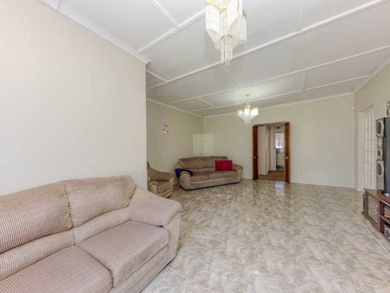 House For Sale in Discovery - Photo 7