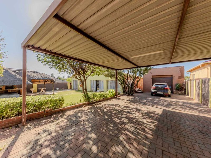 House For Sale in Discovery - Photo 3