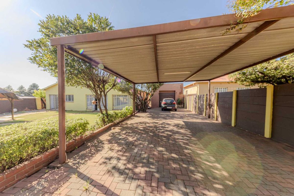 House For Sale in Discovery - Photo 5