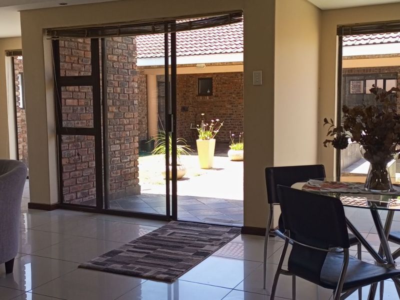 House For Sale in Bluewater Bay - Photo 10