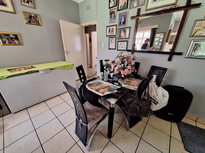 House For Sale in Cullinan Central - Photo 5