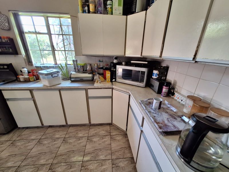 House For Sale in Cullinan Central - Photo 4