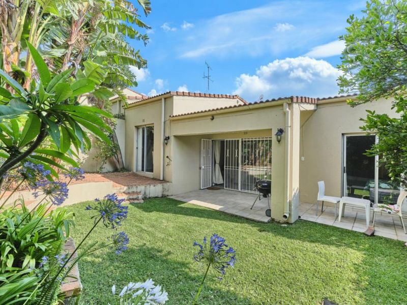 Townhouse For Sale in Bryanston - Photo 4