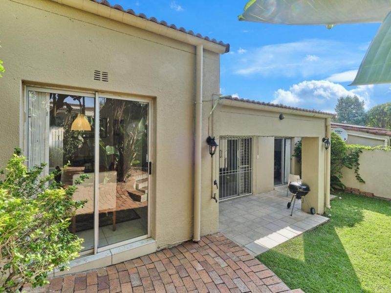 Townhouse For Sale in Bryanston - Photo 5