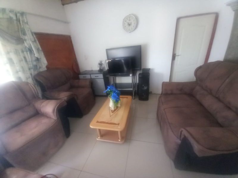 House For Sale in Mankweng - Photo 5