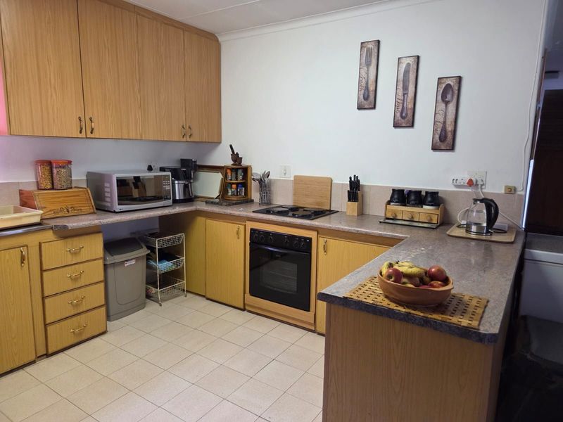 House For Sale in Flora Park - Photo 8