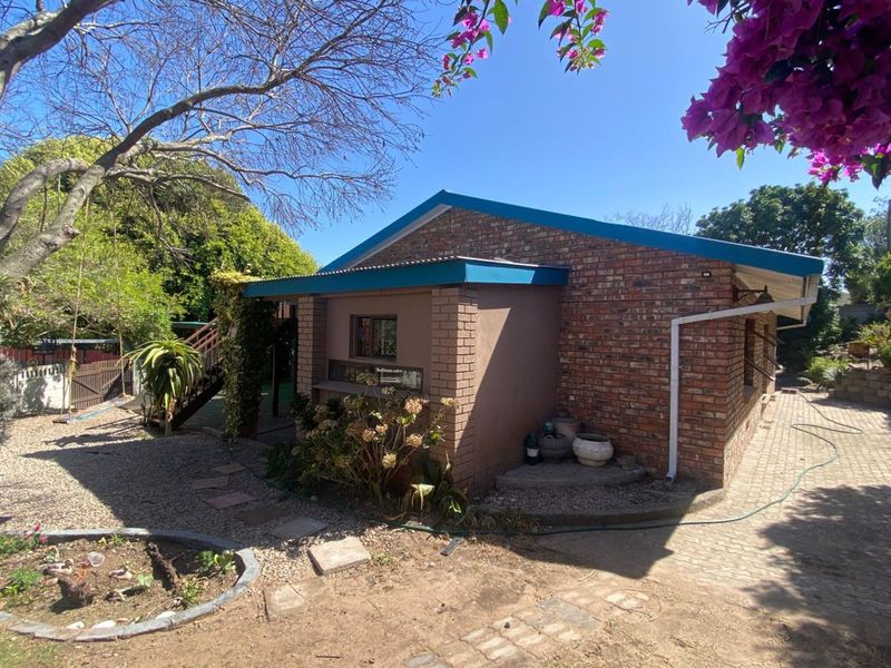 House For Sale in Reebok - Photo 2