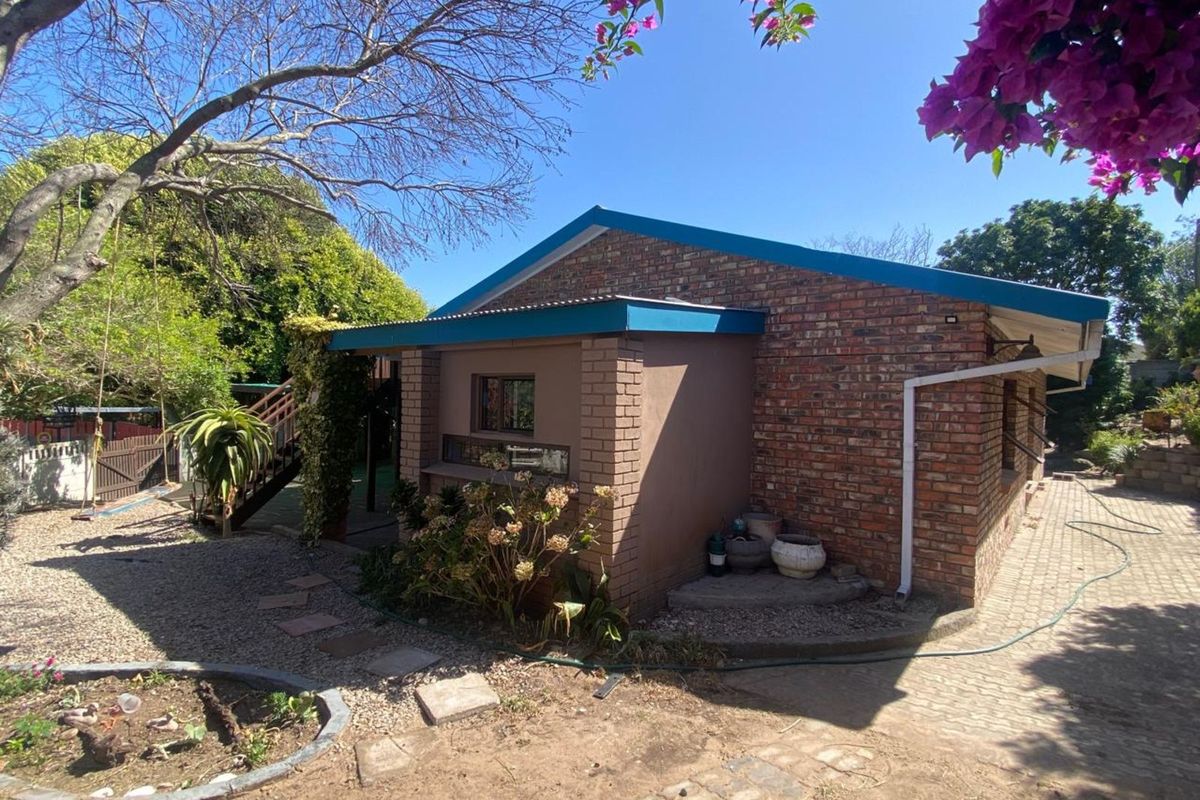 House For Sale in Reebok - Photo 2