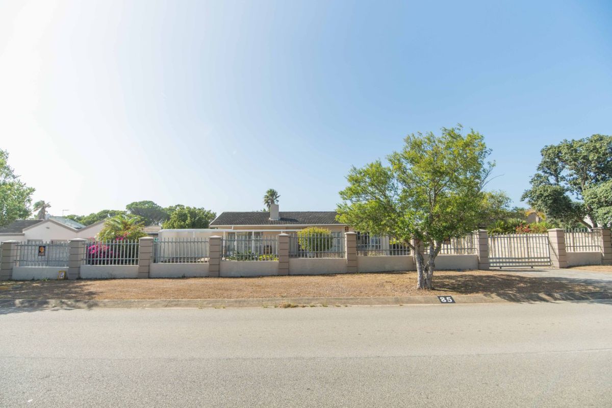 House For Sale in Westering - Photo 2