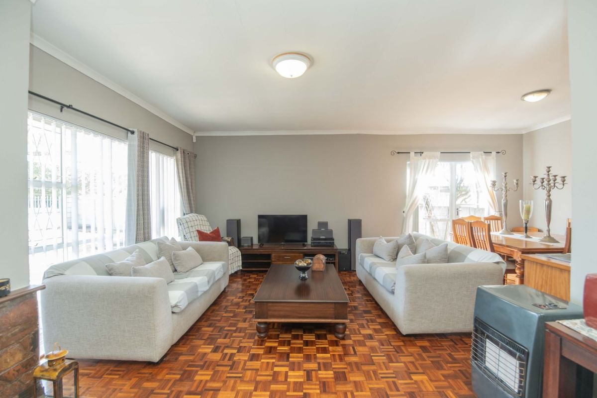 House For Sale in Westering - Photo 5