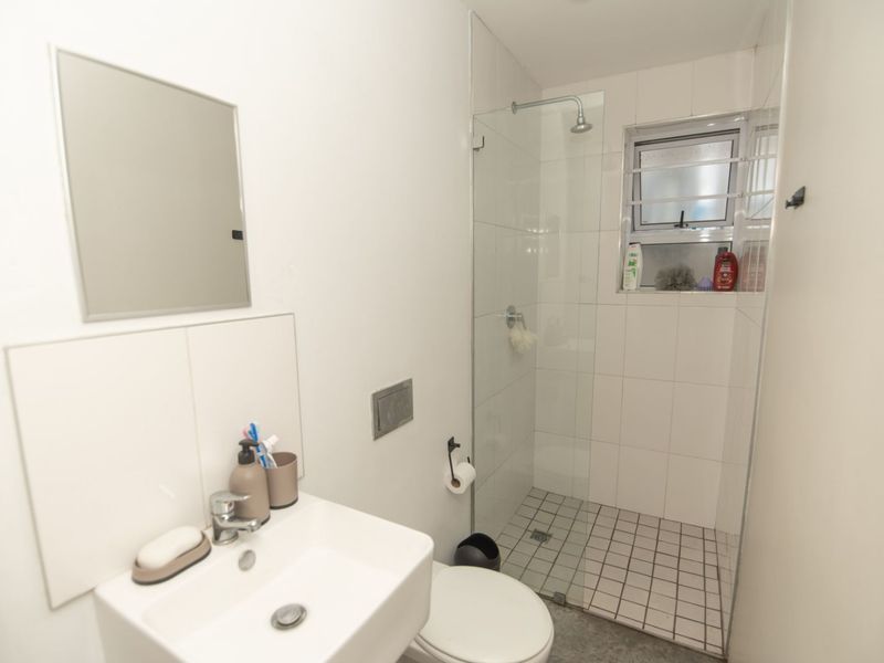 Townhouse For Sale in Parsonsvlei - Photo 10