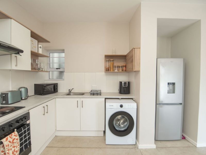 Townhouse For Sale in Parsonsvlei - Photo 7