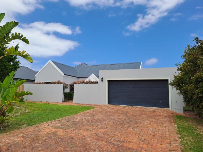 House To Rent in Blue Mountain Village - Photo 2