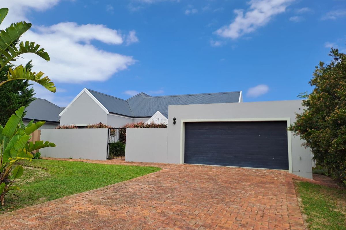 House To Rent in Blue Mountain Village - Photo 2