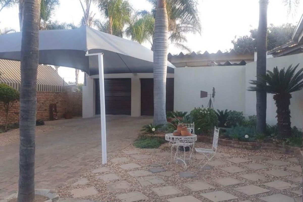 House For Sale in Fauna Park - Photo 2