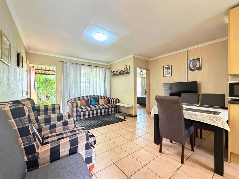 Townhouse For Sale in Randpark Ridge - Photo 3