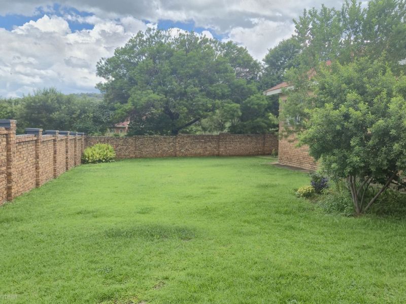 House For Sale in Lydenburg Central - Photo 8