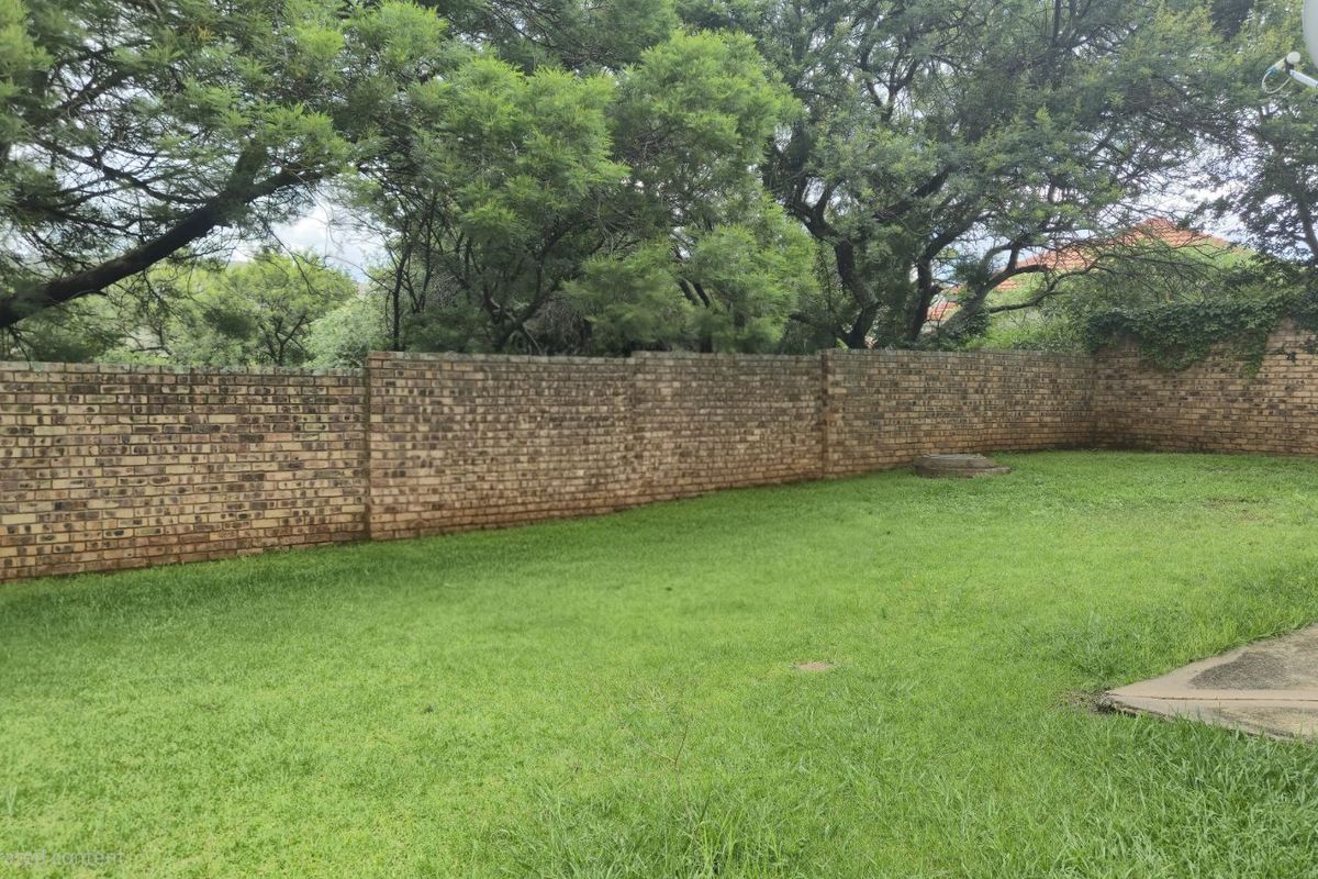 House For Sale in Lydenburg Central - Photo 5