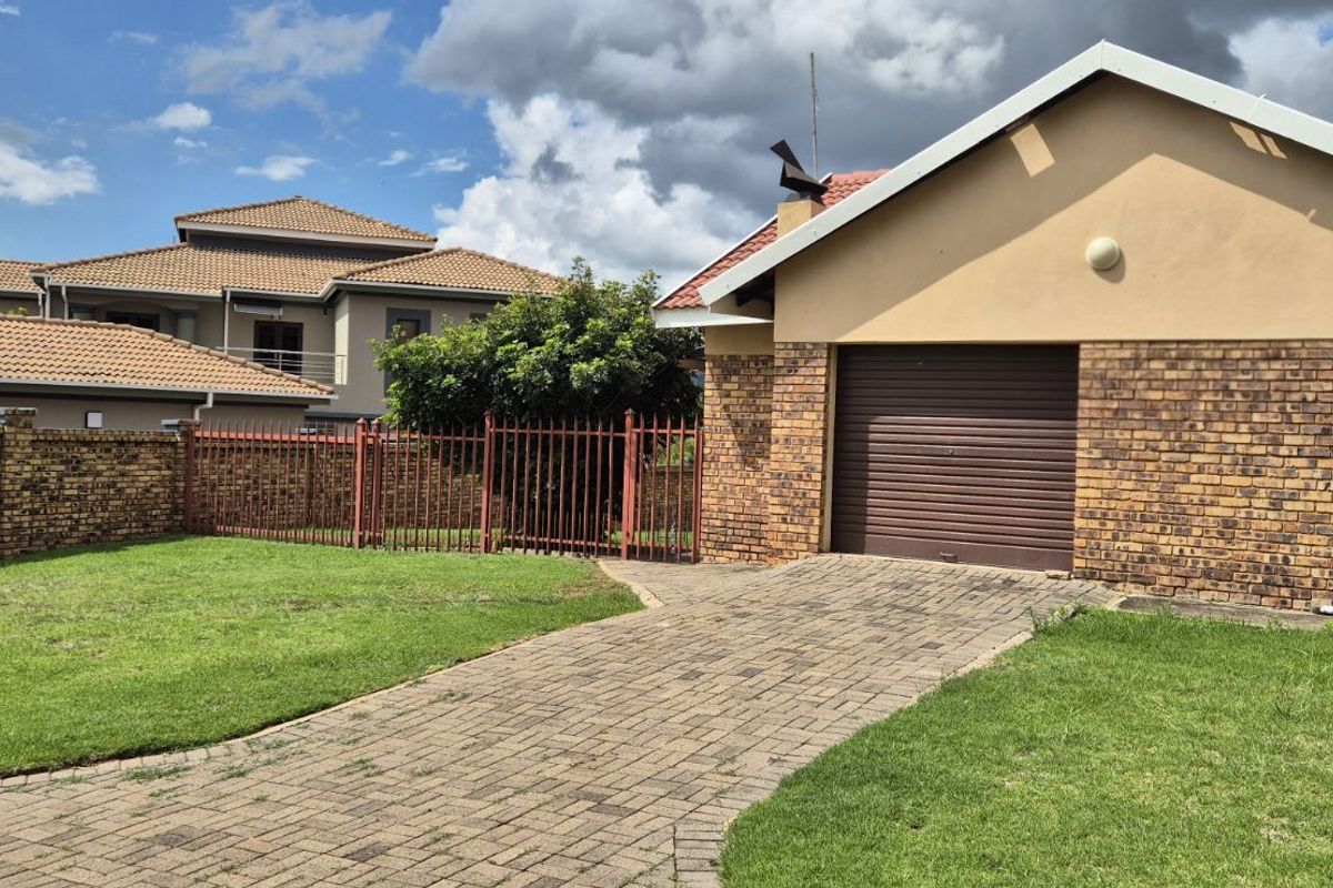 House For Sale in Lydenburg Central - Photo 3