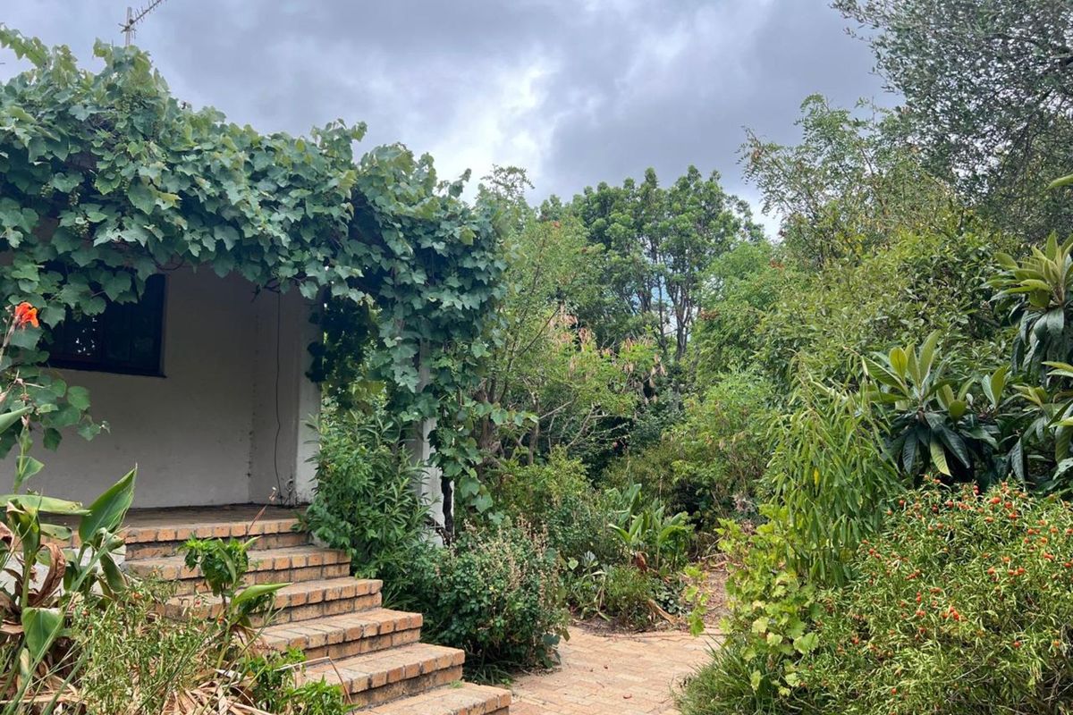 House For Sale in Montclair - Photo 5