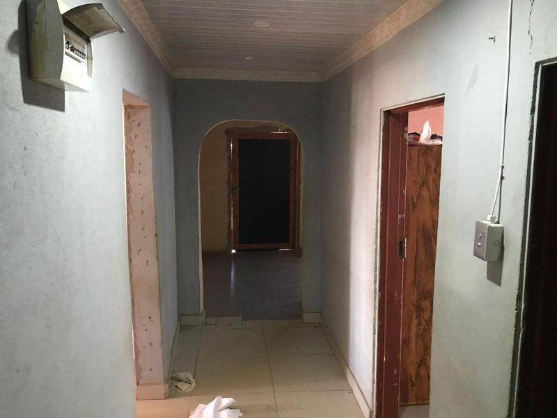 House For Sale in Utlwanang - Photo 2