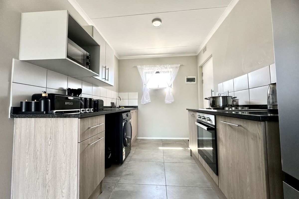 Apartment To Rent in Erand Gardens - Photo 2