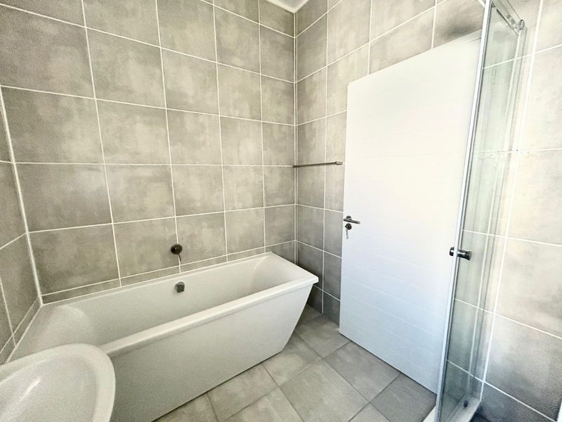 Apartment To Rent in Mooikloof - Photo 10