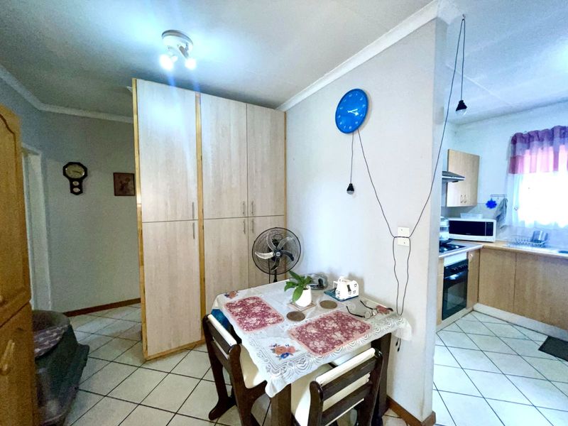 House For Sale in Hennopspark - Photo 8