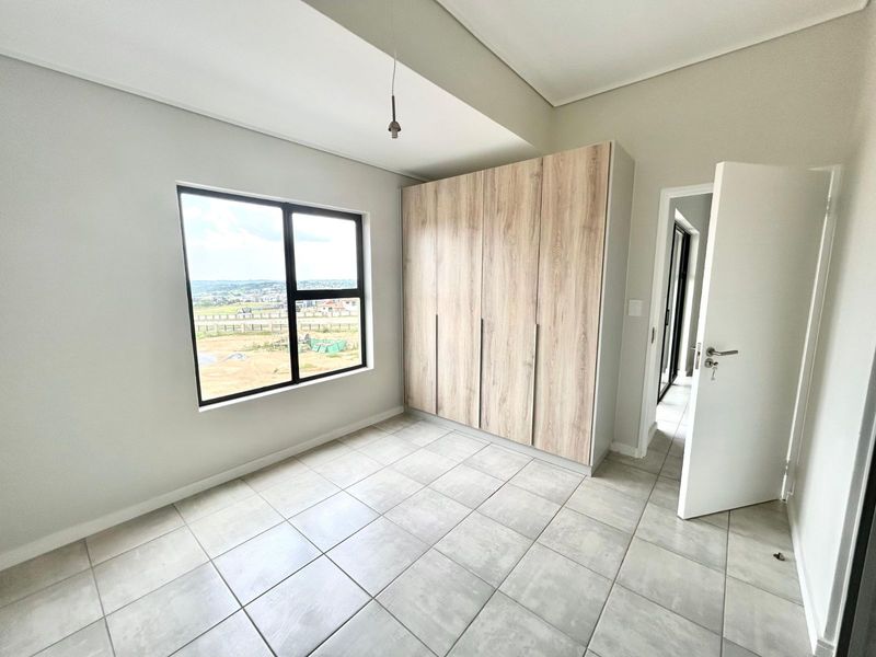 Apartment To Rent in Mooikloof - Photo 7