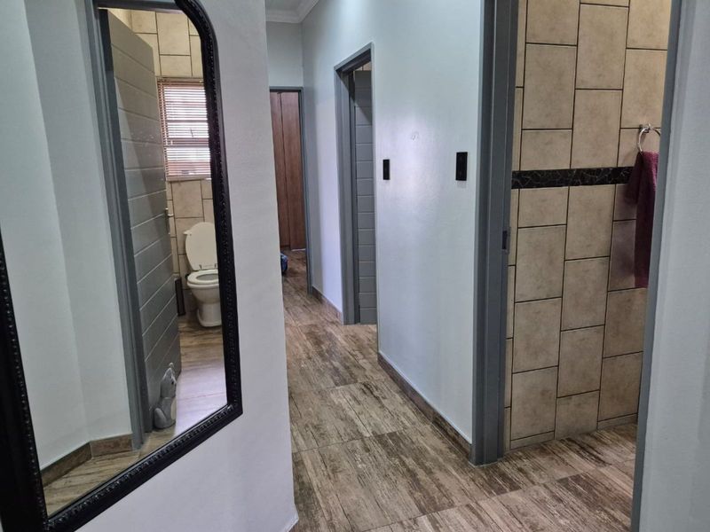 Townhouse For Sale in Kuruman Central - Photo 9