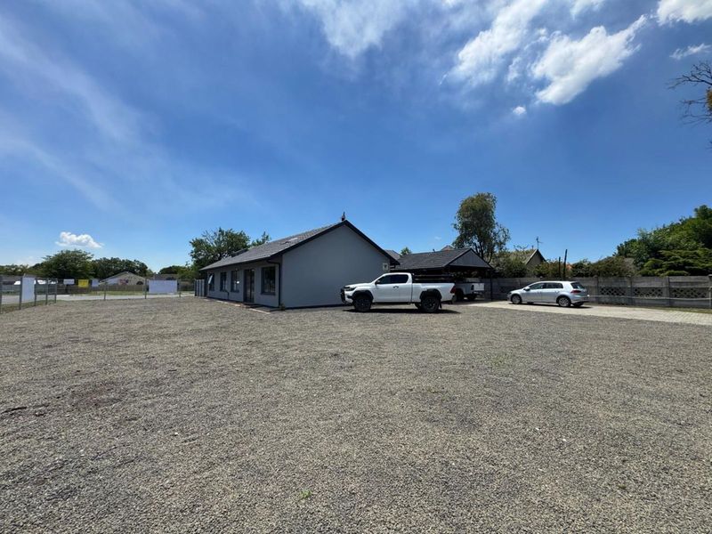 House For Sale in Secunda Central - Photo 2