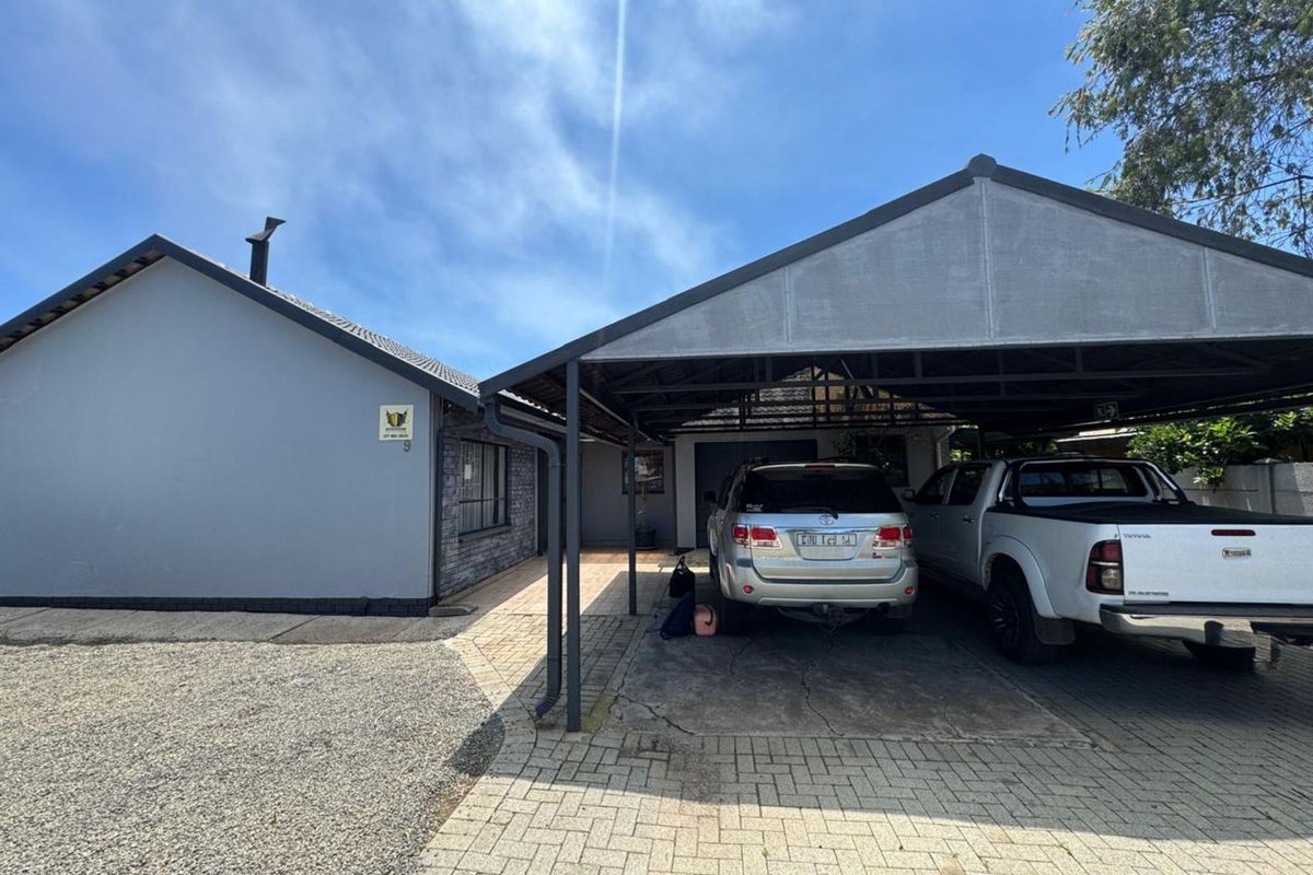 House For Sale in Secunda Central - Photo 3