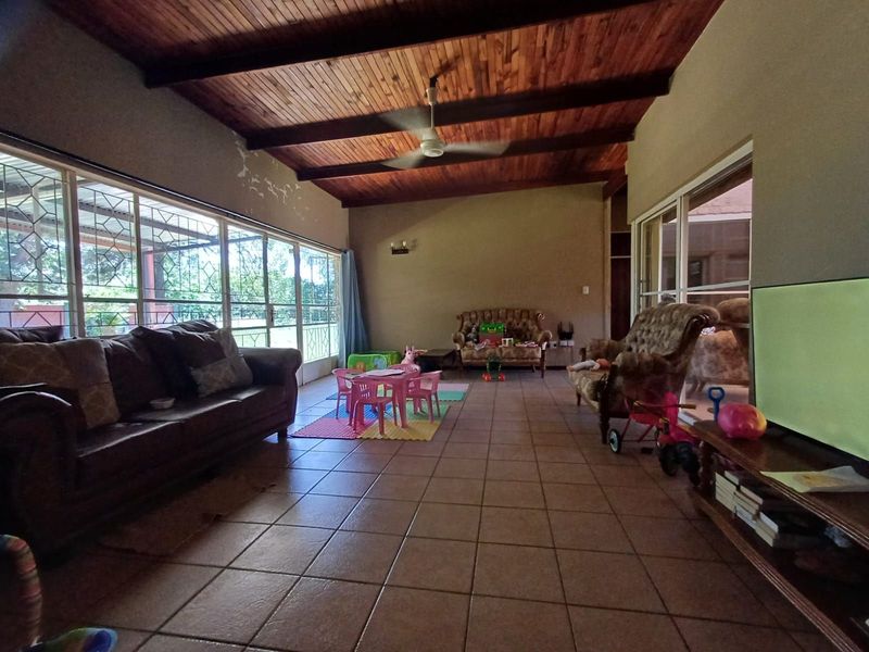 House For Sale in Wolmaransstad Central - Photo 4