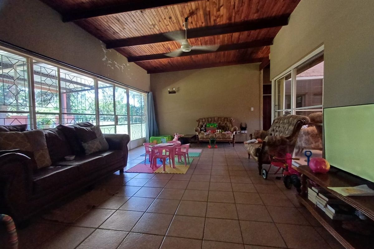 House For Sale in Wolmaransstad Central - Photo 4