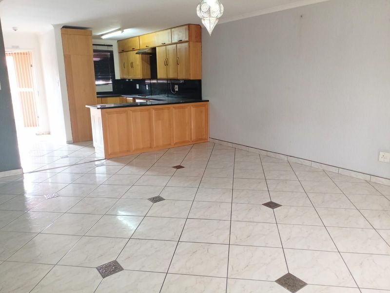 Apartment For Sale in Florida - Photo 6