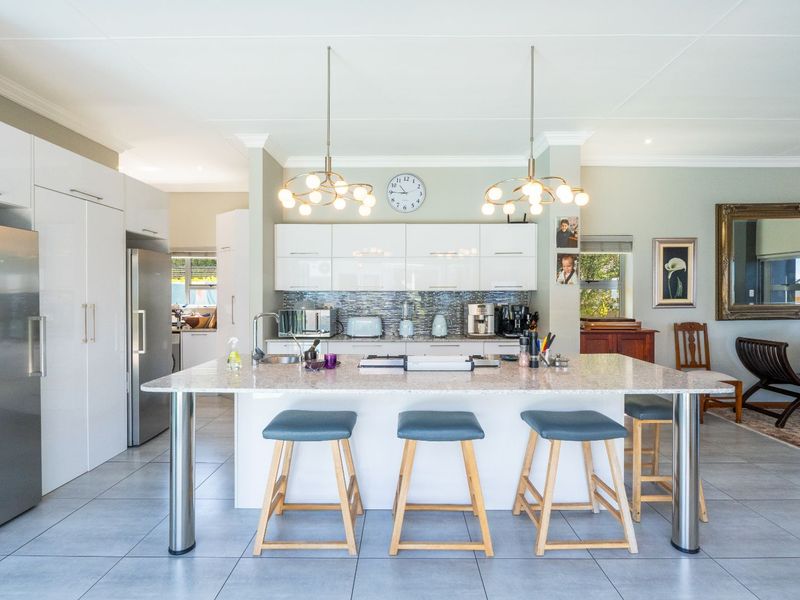 House For Sale in Pinnacle Point Golf Estate - Photo 3