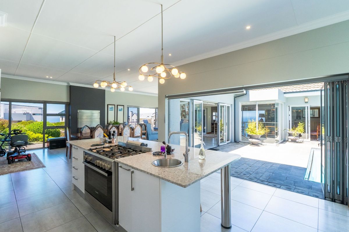 House For Sale in Pinnacle Point Golf Estate - Photo 5