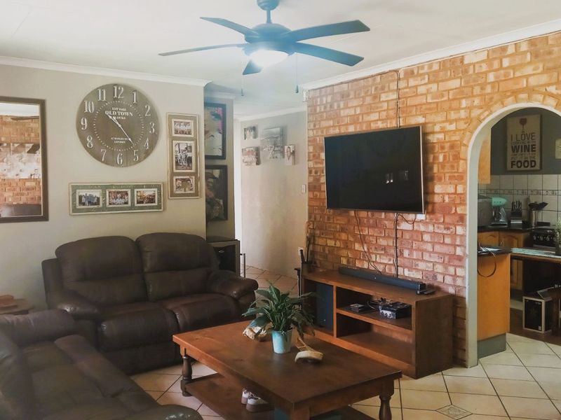 House For Sale in Brits Central - Photo 6