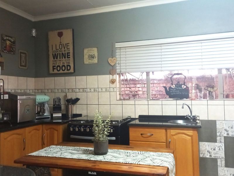 House For Sale in Brits Central - Photo 10