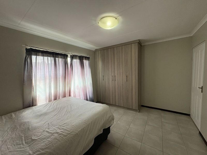 Apartment For Sale in Ruimsig - Photo 9