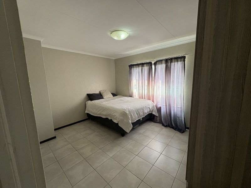 Apartment For Sale in Ruimsig - Photo 6